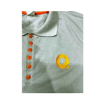 Camisa polo cinza com bordado institucional